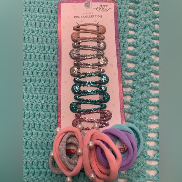 Elli 24 piece pony collection. New! - Picture 1 of 6